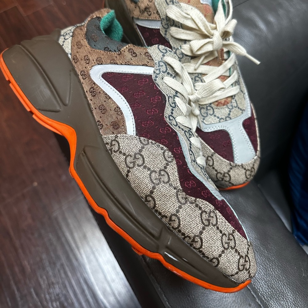 Mens Gucci sneakers